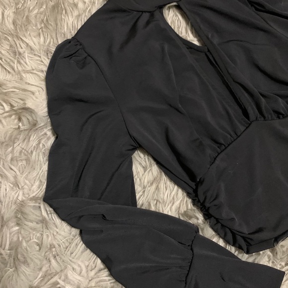 NEW FASHION NOVA sleeve blouse top - Picture 3 of 4